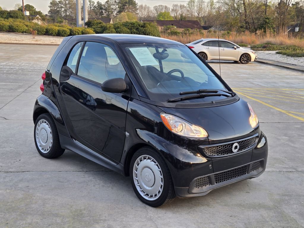Used 2015 smart fortwo pure image 3