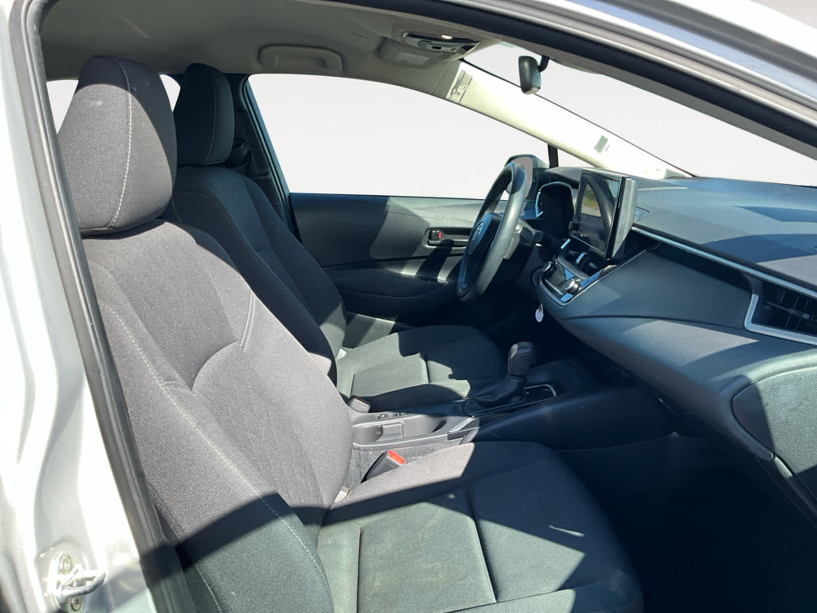 Used 2024 Toyota Corolla LE FWD image 12