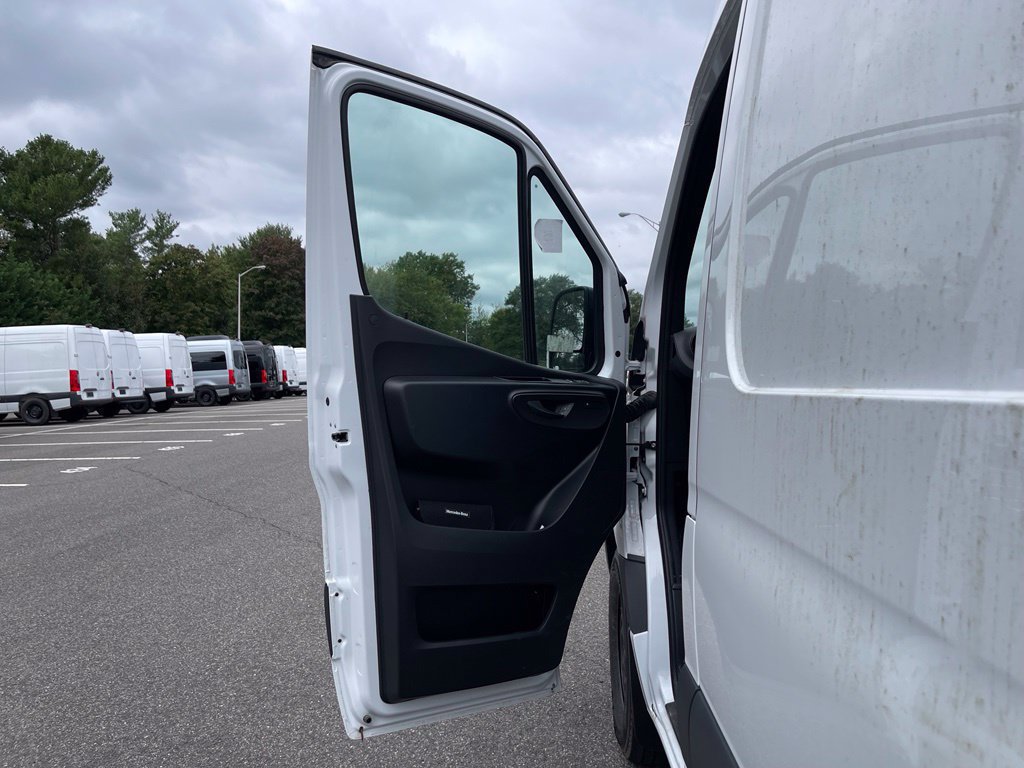 New 2025 Mercedes-Benz Sprinter 2500 image 6
