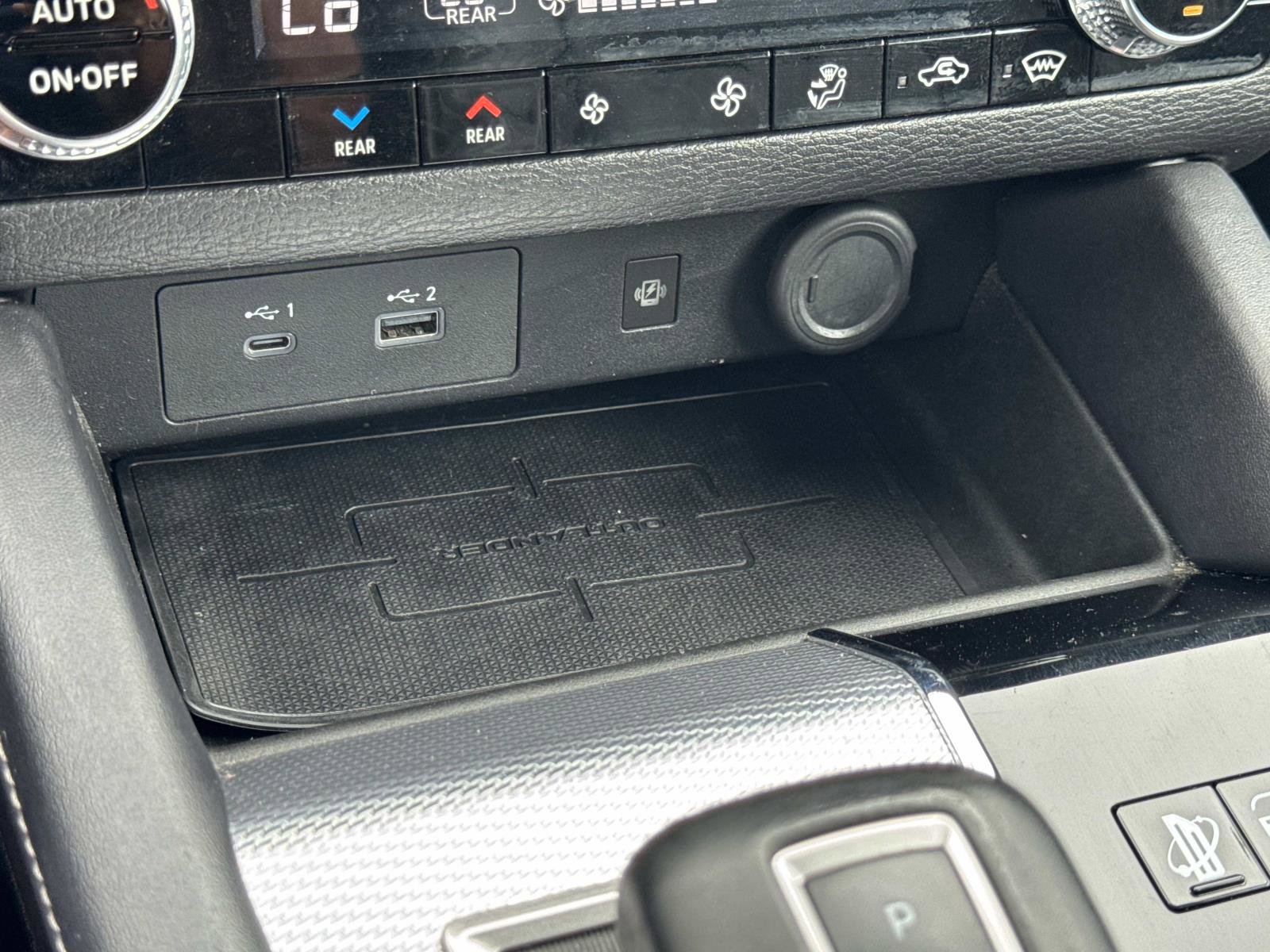 Used 2023 Mitsubishi Outlander SEL AWD/4WD image 30