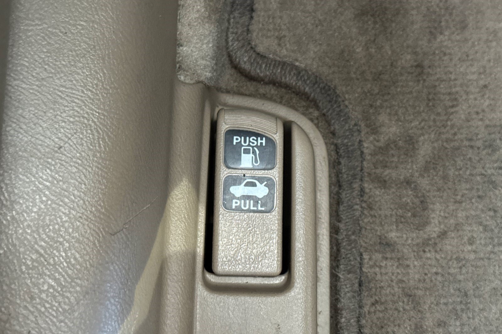 Used 2004 Honda Accord EX image 37