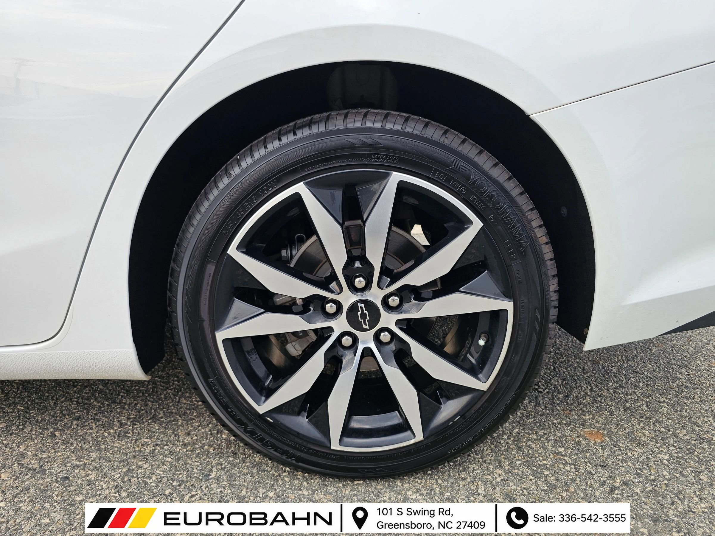 Used 2021 Chevrolet Malibu RS FWD image 31