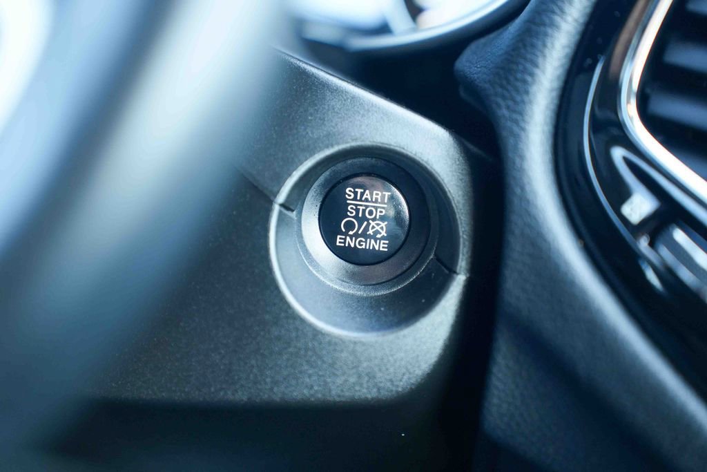 Used 2018 Jeep Compass Limited w/ Navigation Group AWD/4WD image 37