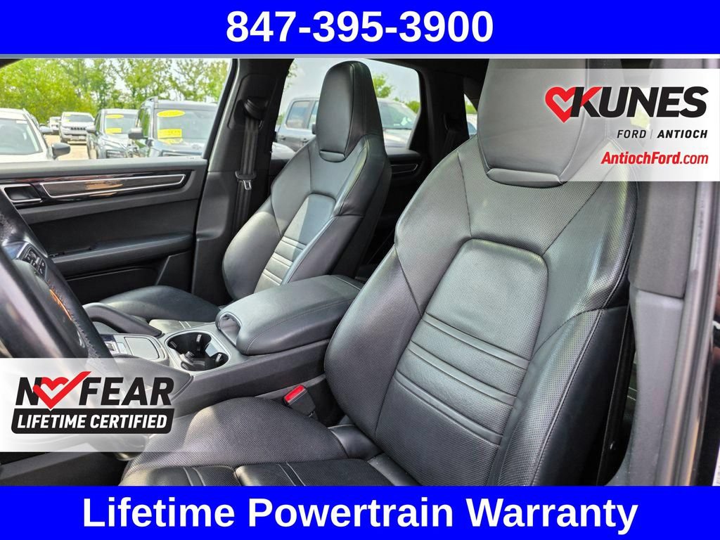 Used 2019 Porsche Cayenne S AWD/4WD image 23