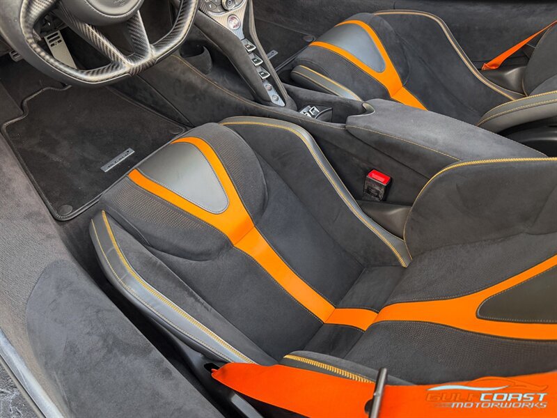 Used 2022 McLaren 720S Performance RWD image 27