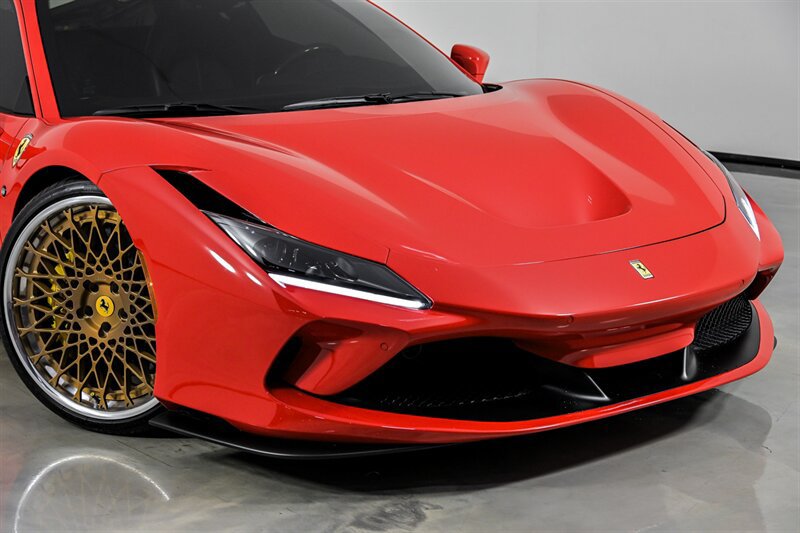 Used 2022 Ferrari F8 Tributo RWD image 2