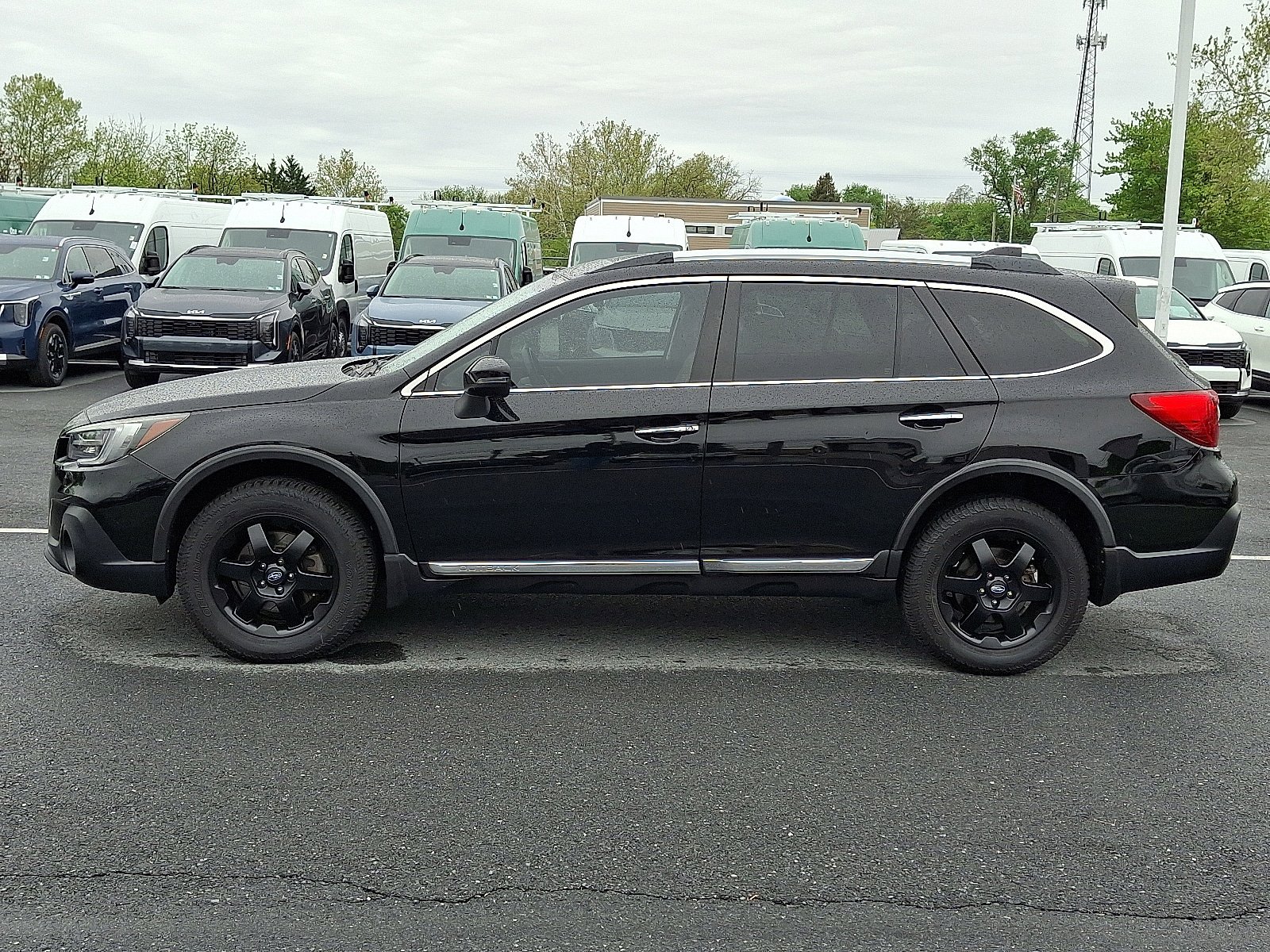 Used 2018 Subaru Outback 2.5i Touring AWD/4WD image 8
