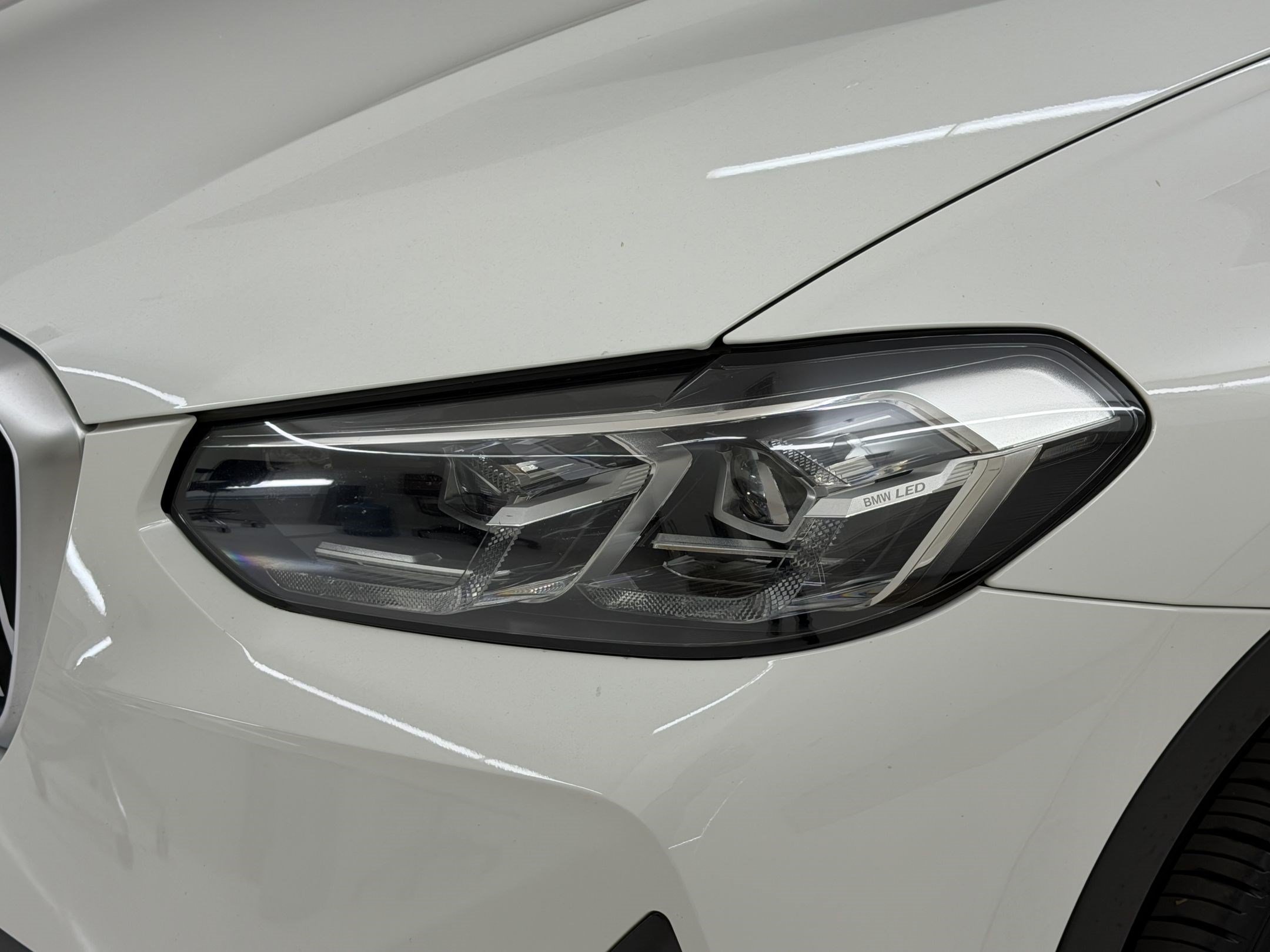 Used 2024 BMW X3 sDrive30i w/ Convenience Package RWD image 12