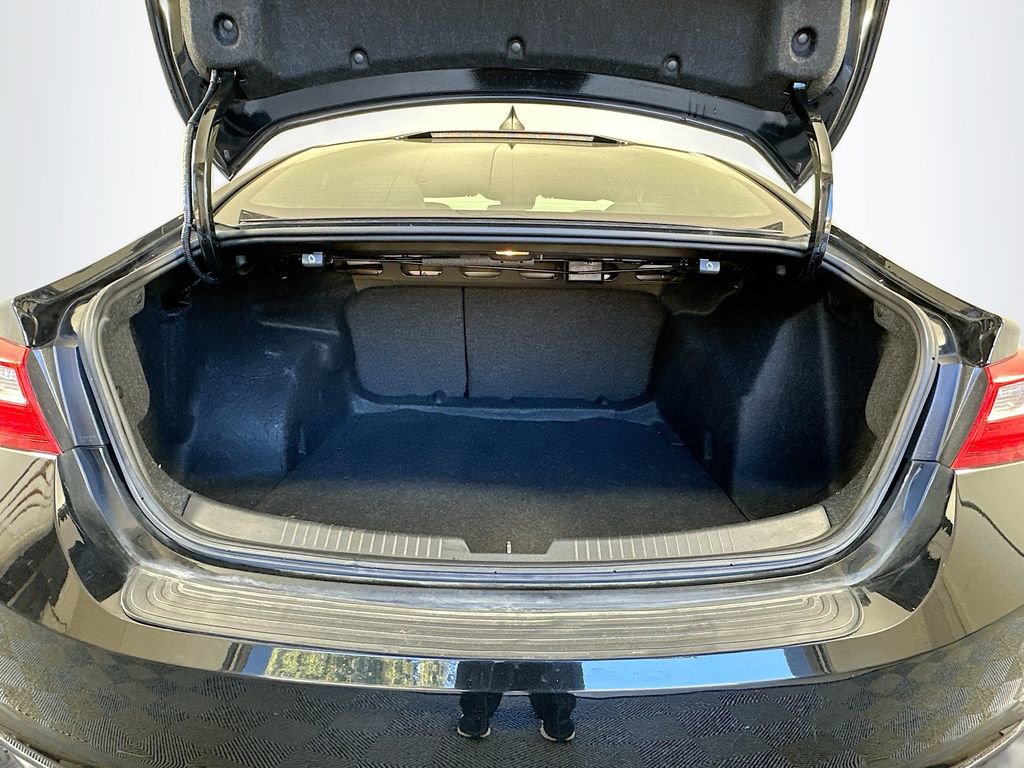 Used 2023 Chevrolet Malibu LS image 24