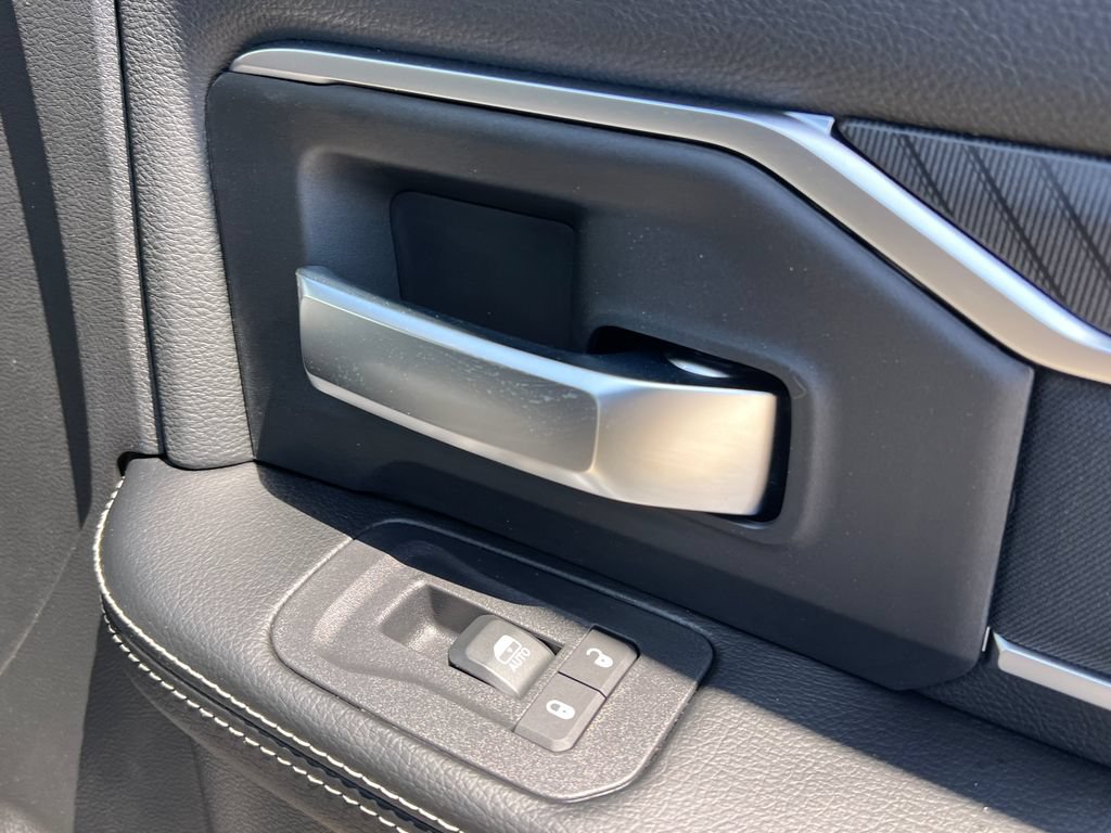 New 2026 RAM 3500 Big Horn AWD/4WD image 16