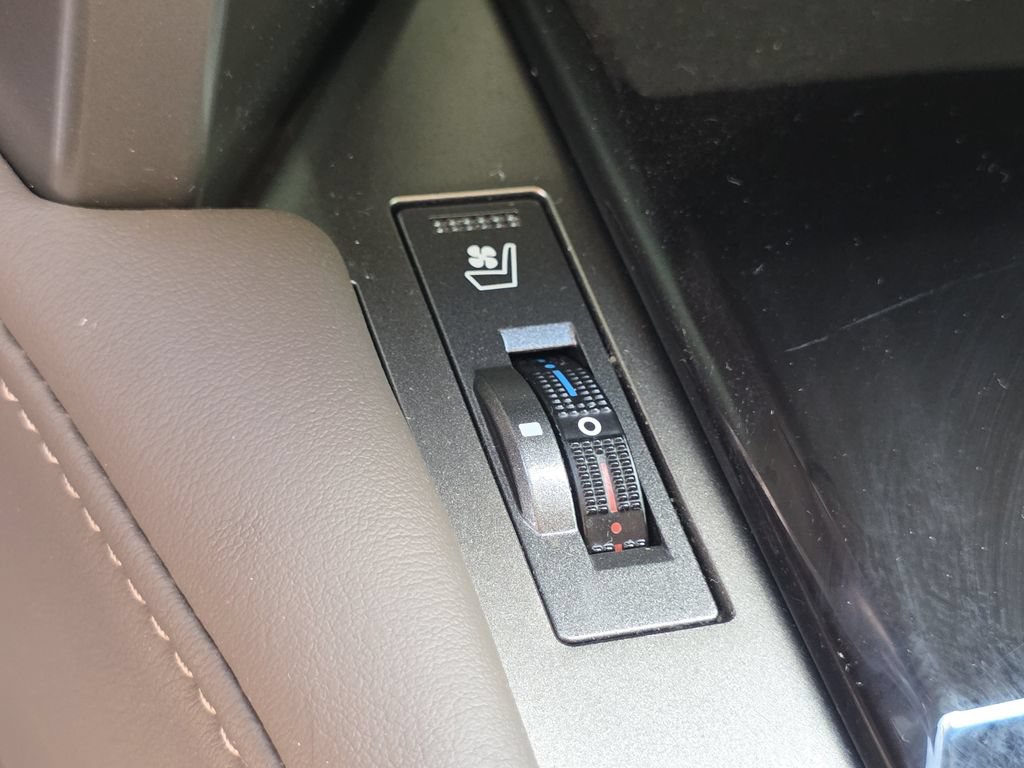 Used 2017 Lexus GX 460 AWD/4WD image 27