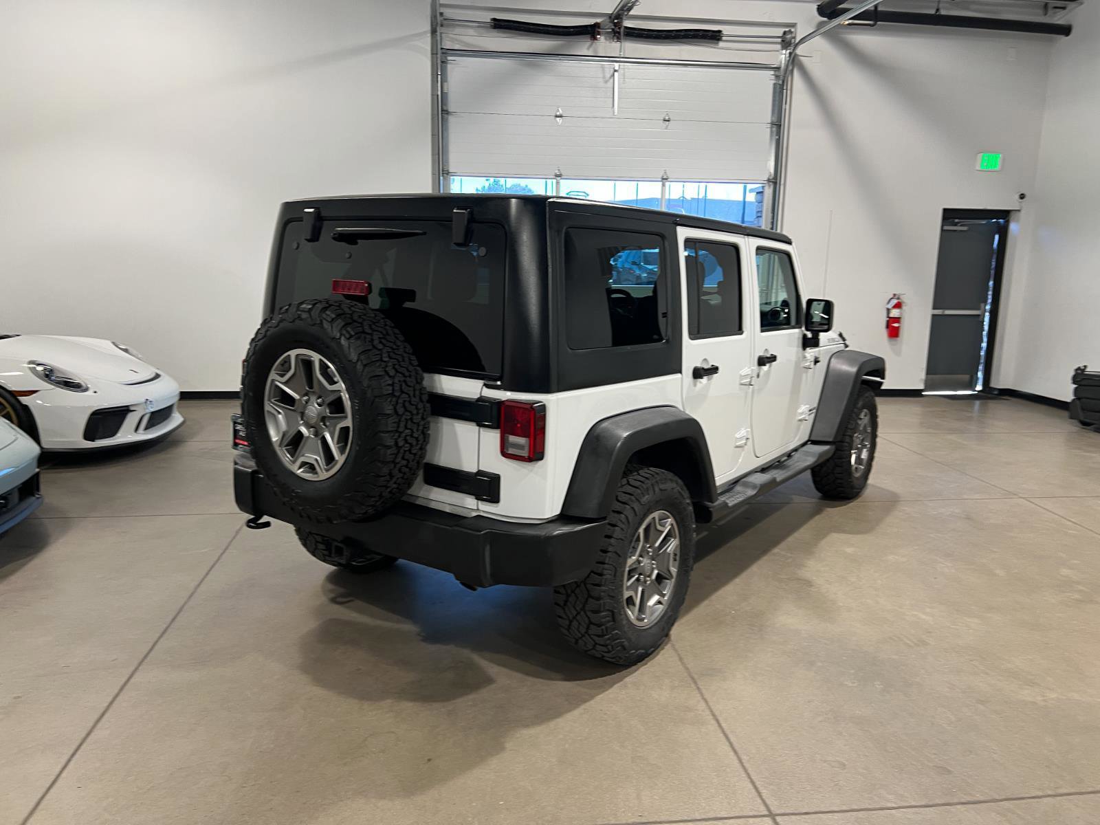 Used 2014 Jeep Wrangler Unlimited Rubicon w/ Dual Top Group image 3