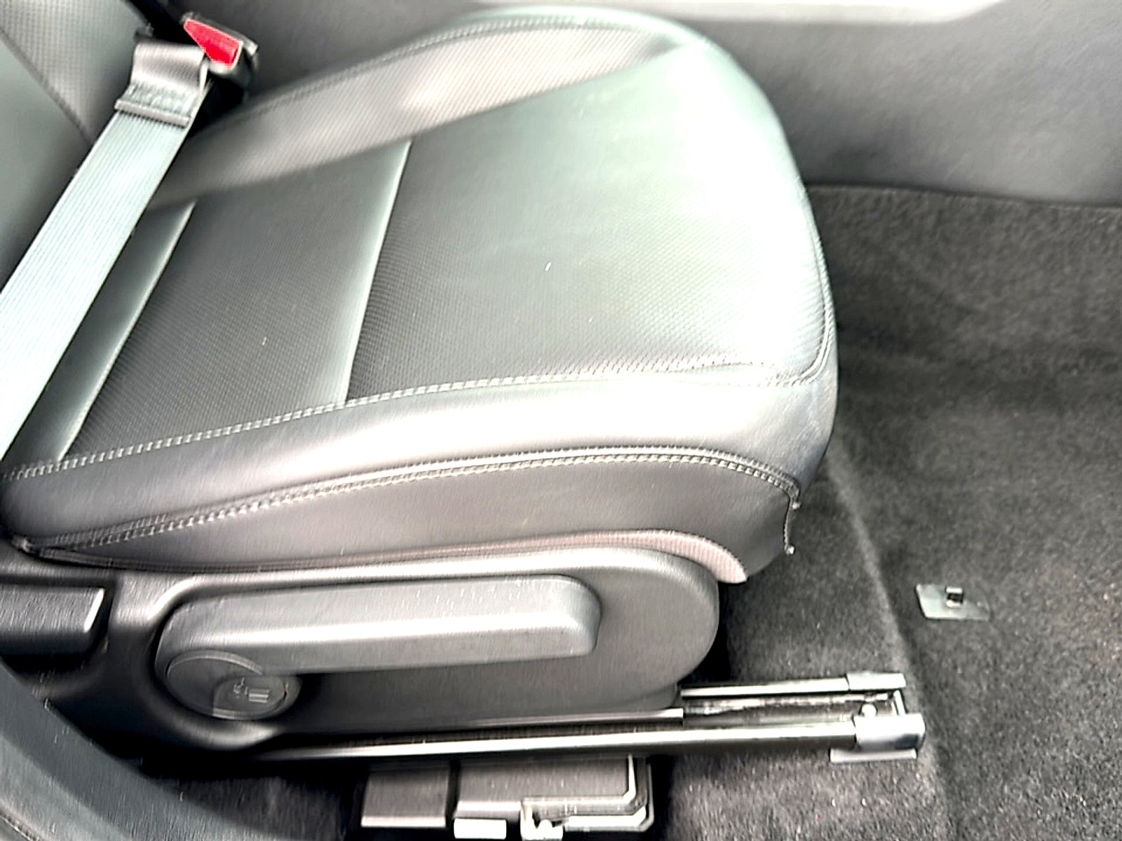 Used 2024 Hyundai Kona Limited image 25