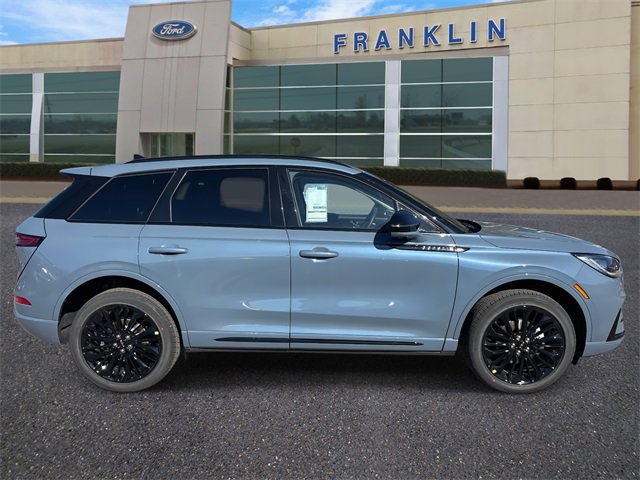 New 2026 Lincoln Corsair Premiere image 8