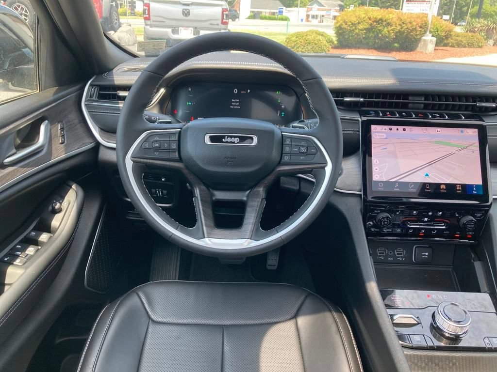 New 2024 Jeep Grand Cherokee Limited 4xe AWD/4WD image 14