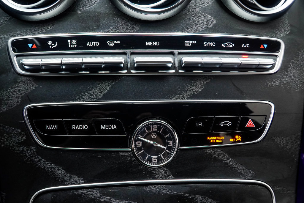 Used 2021 Mercedes-Benz C 300 Sedan w/ AMG Line image 25