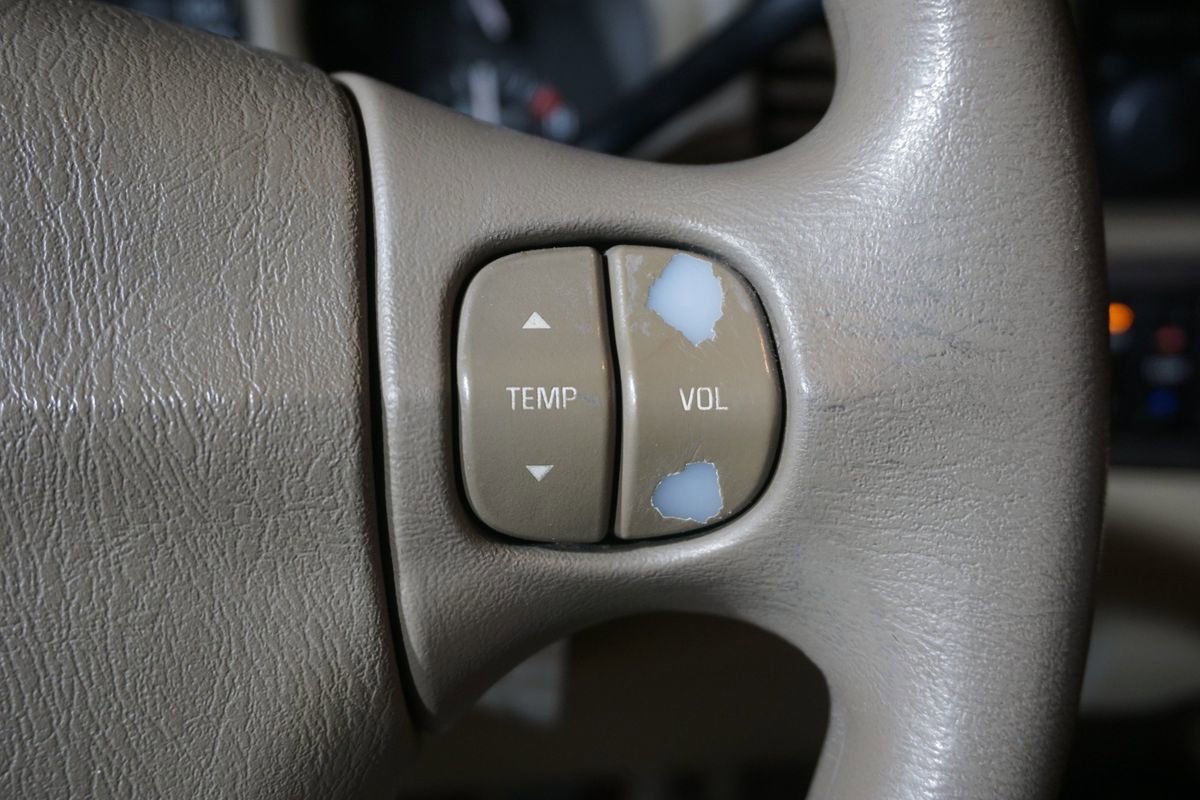 Used 2005 Buick Le Sabre Limited w/ Celebration Edition Package FWD image 15