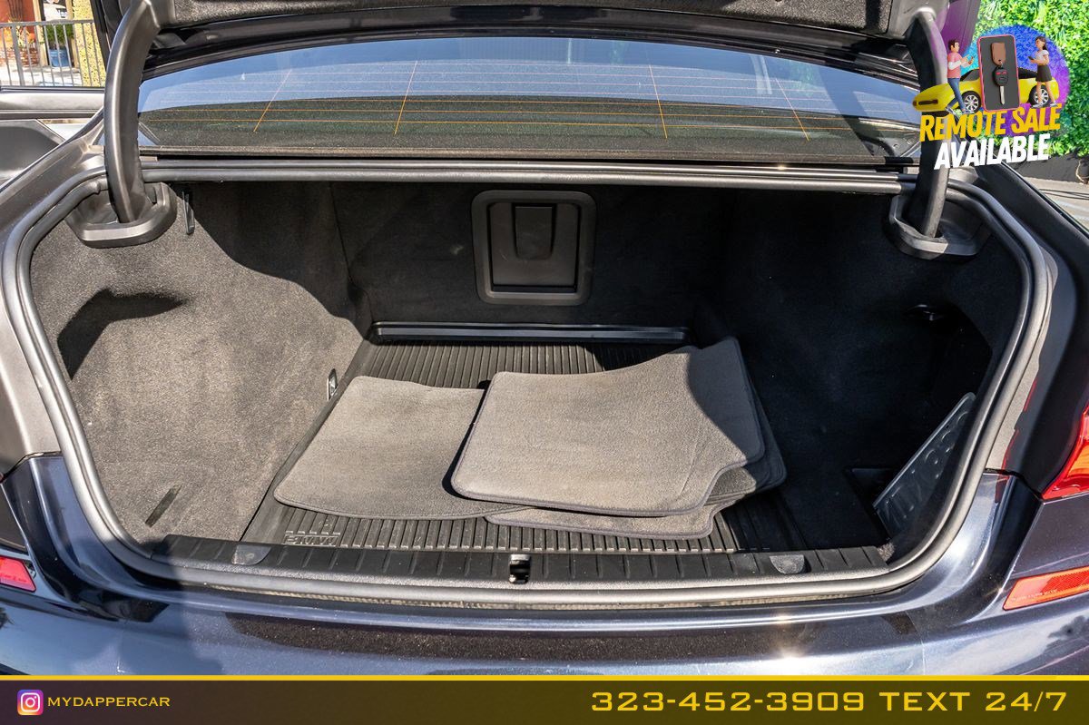 Used 2019 BMW 750i w/ Executive Package RWD image 19