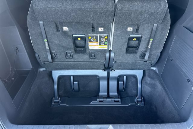 Certified 2026 Toyota Sienna XLE FWD image 20