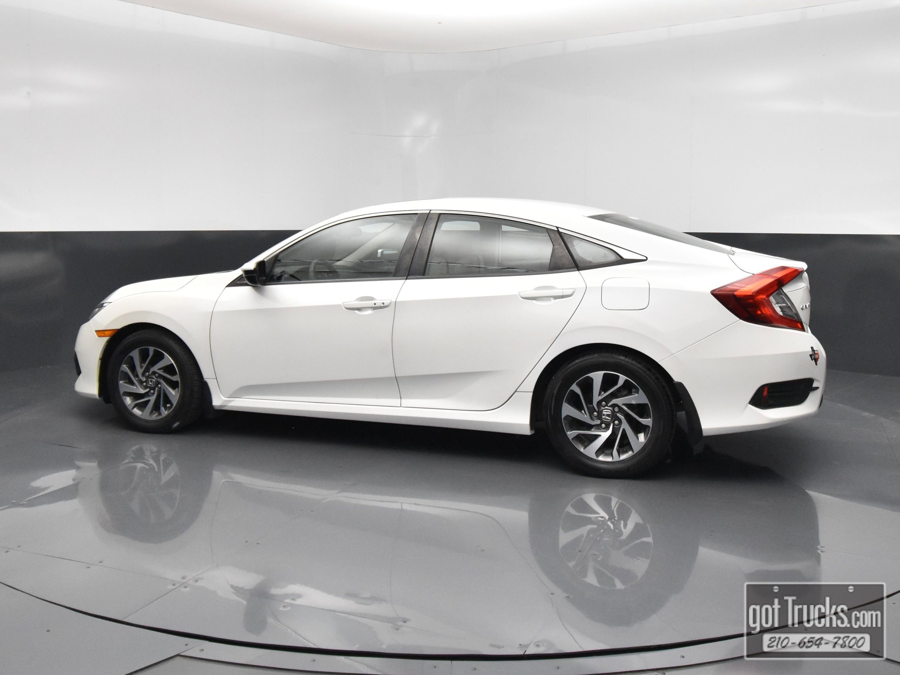 Used 2016 Honda Civic EX image 3