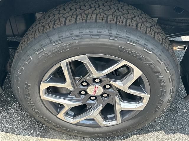 New 2026 GMC Sierra 1500 SLT w/ SLT Premium Plus Package AWD/4WD image 17