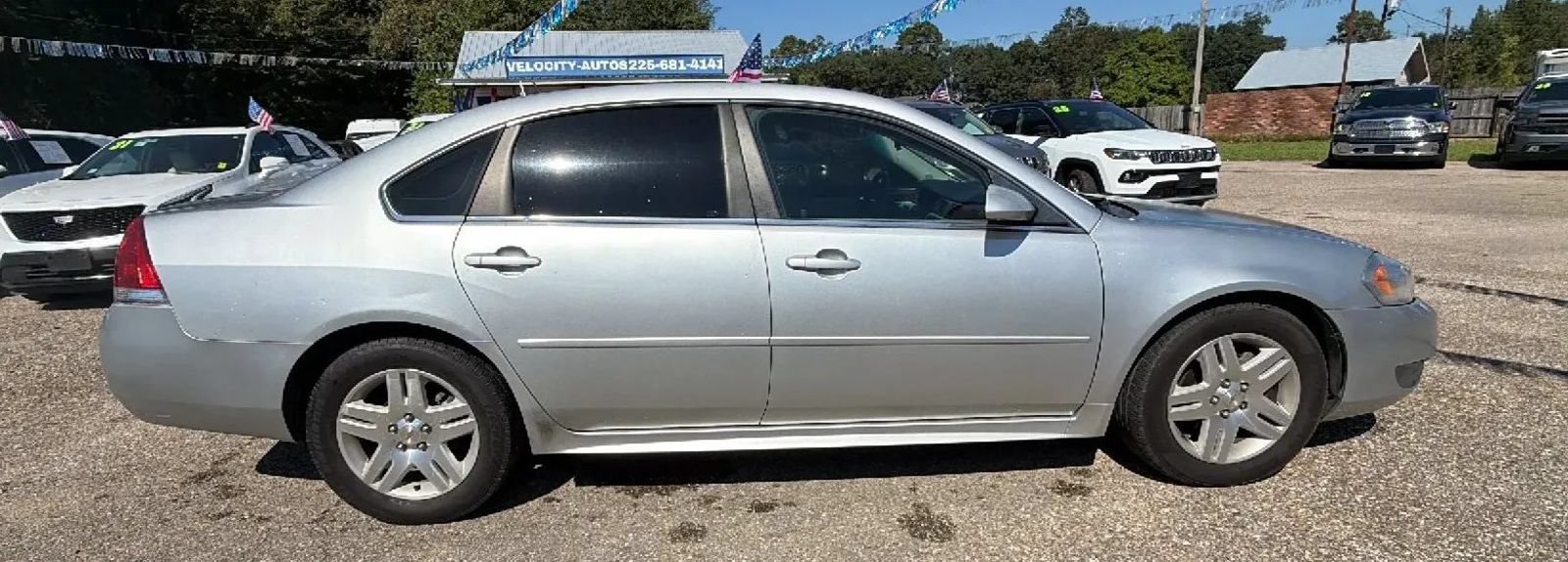 Used 2011 Chevrolet Impala LT FWD image 10