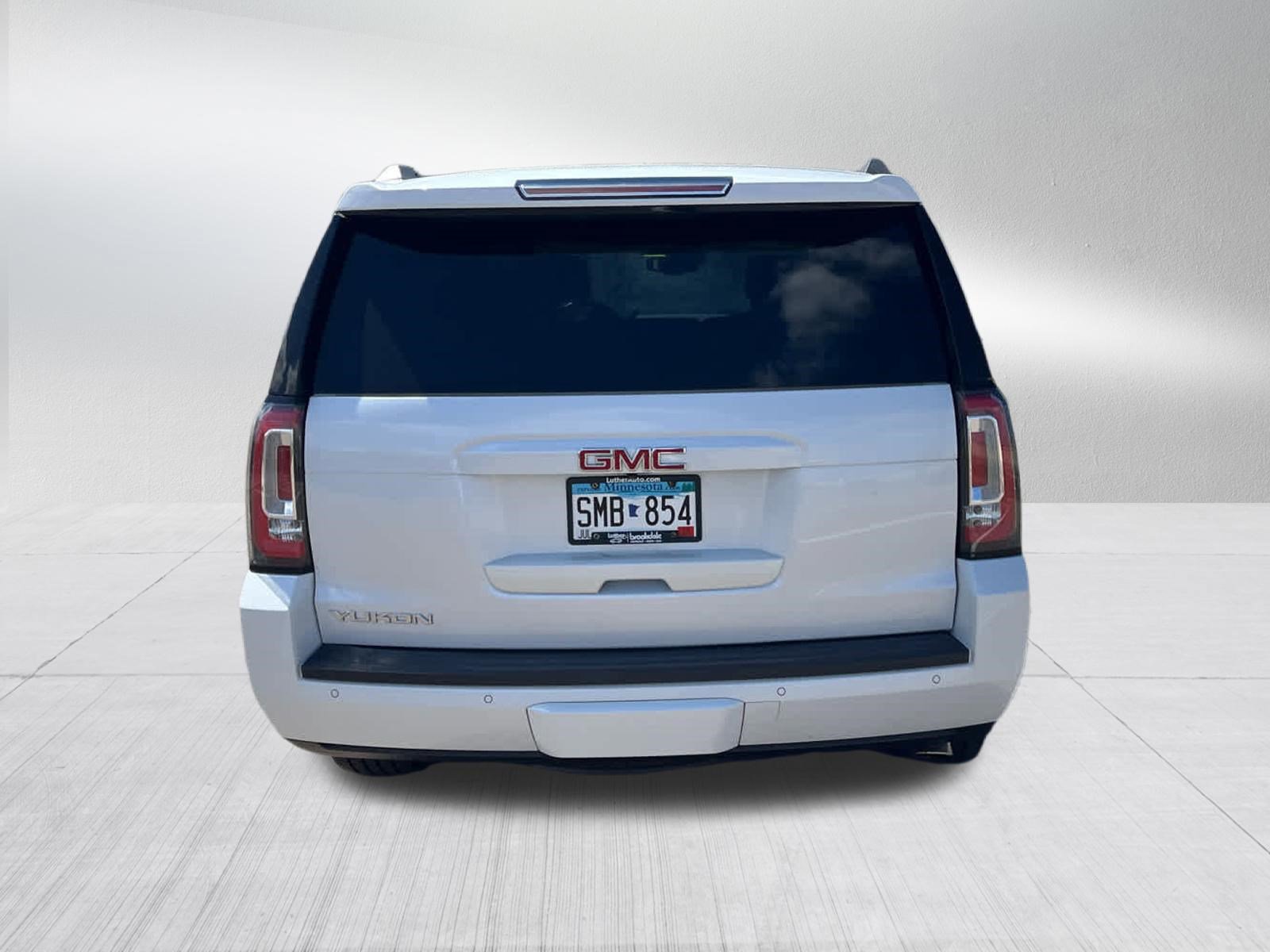 Used 2017 GMC Yukon SLT w/ Premium Edition AWD/4WD image 9
