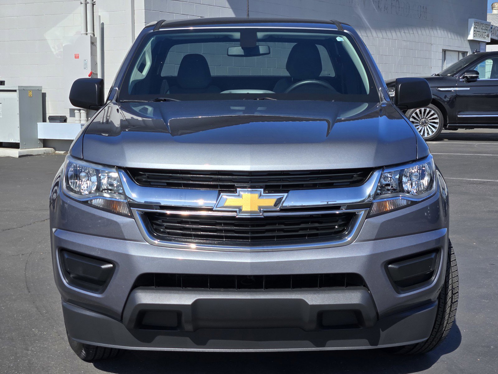 Used 2018 Chevrolet Colorado W/T image 2