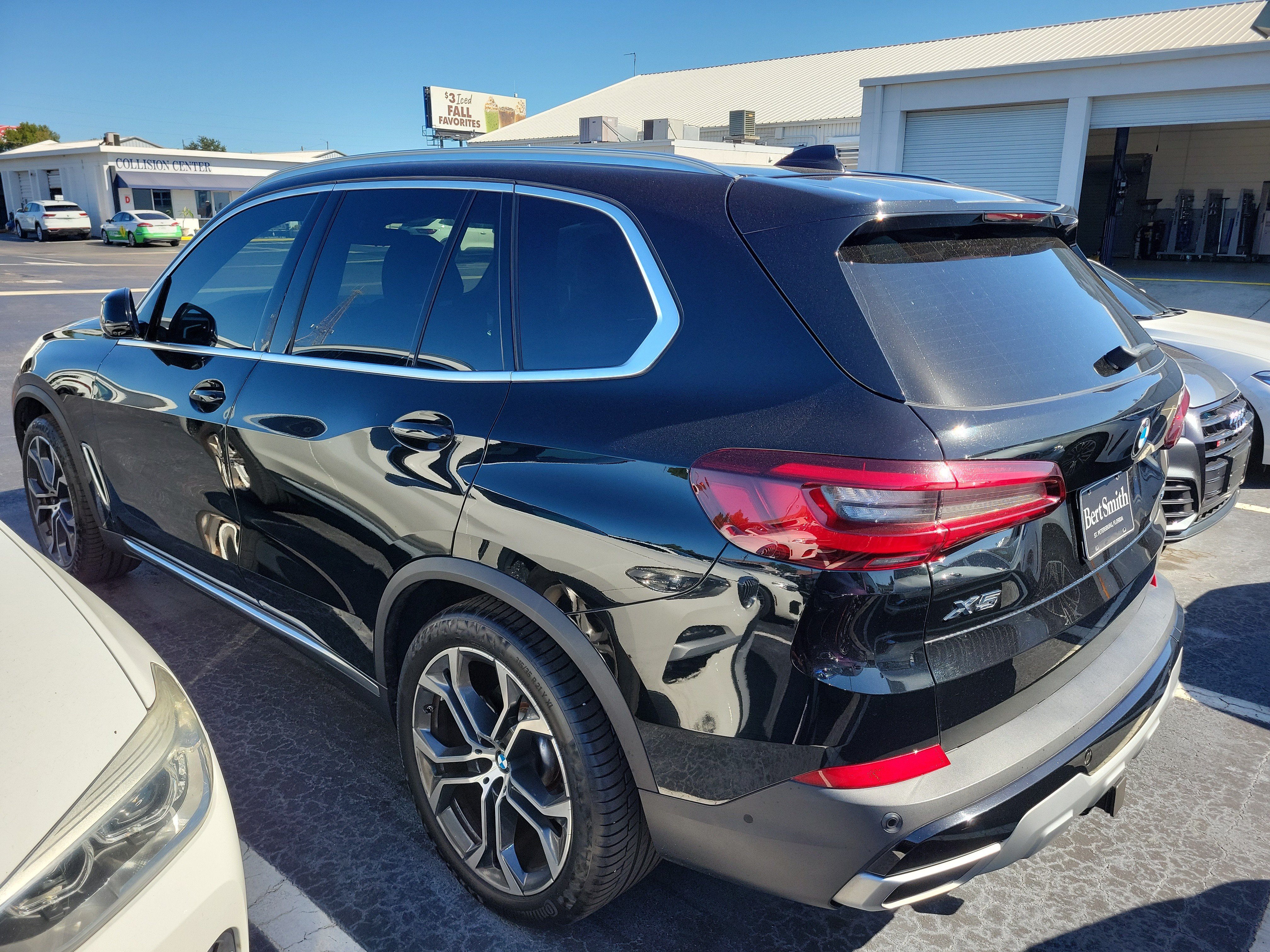 Used 2022 BMW X5 sDrive40i w/ Premium Package RWD image 4