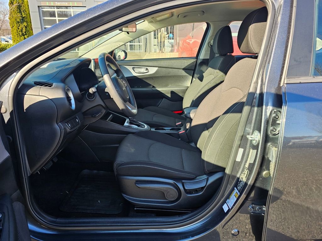 Used 2024 Kia Forte LXS image 17