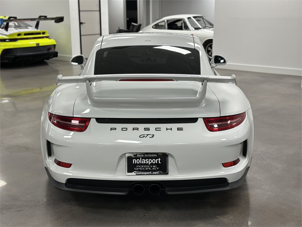 Used 2015 Porsche 911 GT3 RWD image 7