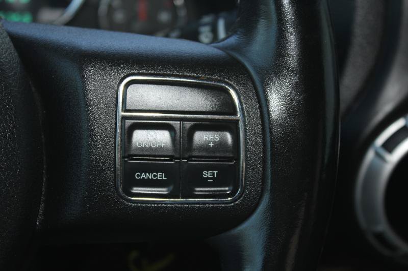 Used 2012 Jeep Wrangler Rubicon w/ PWR Convenience Group AWD/4WD image 19