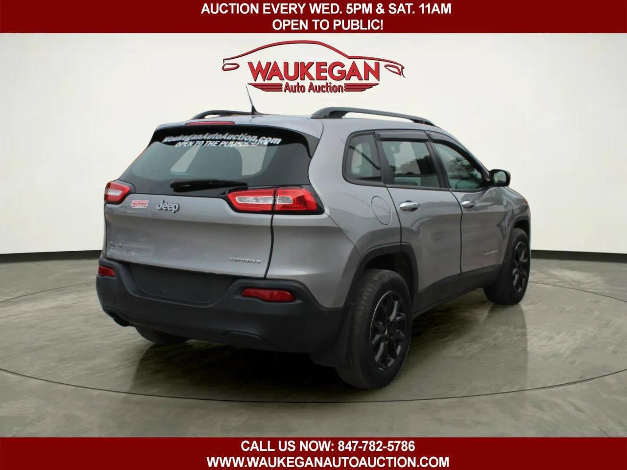 Used 2015 Jeep Cherokee Sport w/ Sport Appearance Group AWD/4WD image 5