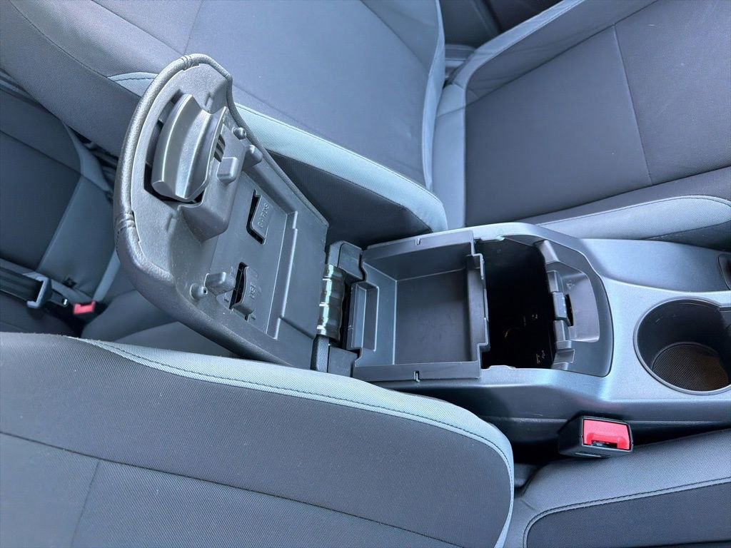 Used 2015 Ford Escape S image 38