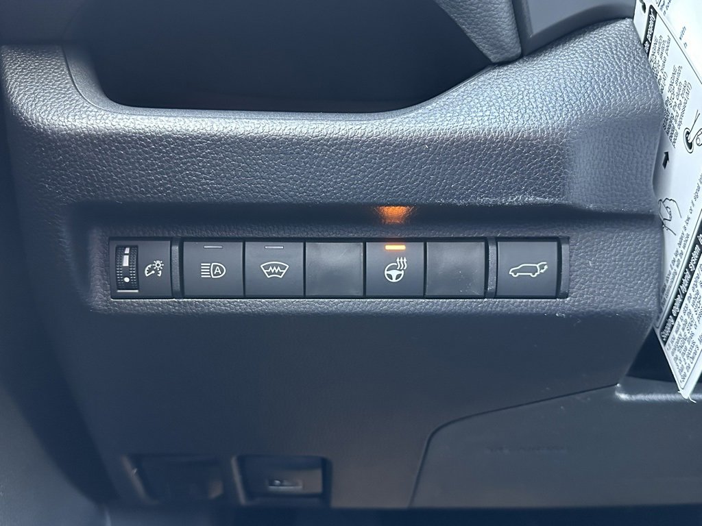 New 2025 Toyota RAV4 XLE image 27