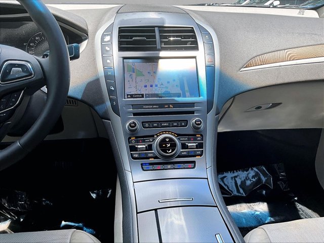 Used 2017 Lincoln MKZ Reserve w/ Climate Package FWD image 8