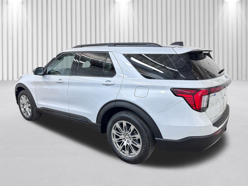 New 2026 Ford Explorer Active w/ Active Comfort Package image 7