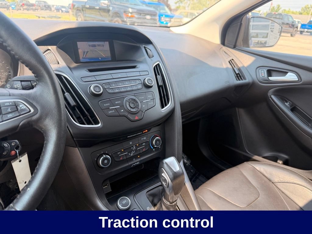 Used 2015 Ford Focus SE w/ Equipment Group 201A FWD image 15