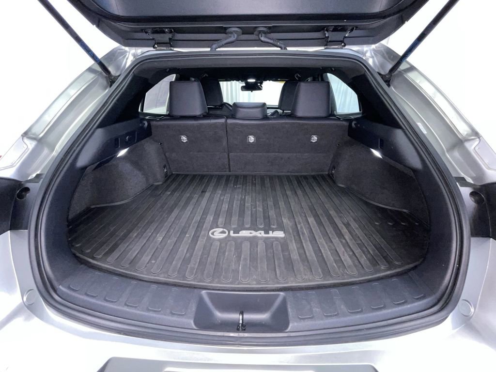 Used 2019 Lexus UX 250h image 16