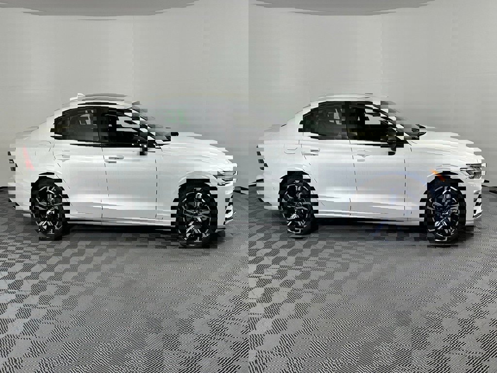 New 2024 Volvo S60 B5 Core w/ Climate Package image 3