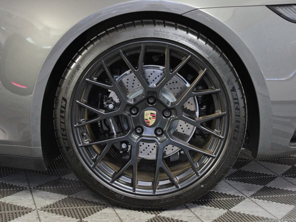 Certified 2024 Porsche 911 Targa 4S w/ Premium Package AWD/4WD image 19