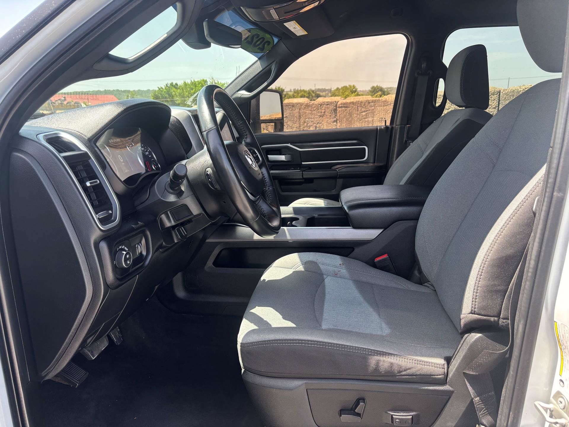Used 2024 RAM 2500 Big Horn w/ Off Road Package AWD/4WD image 9
