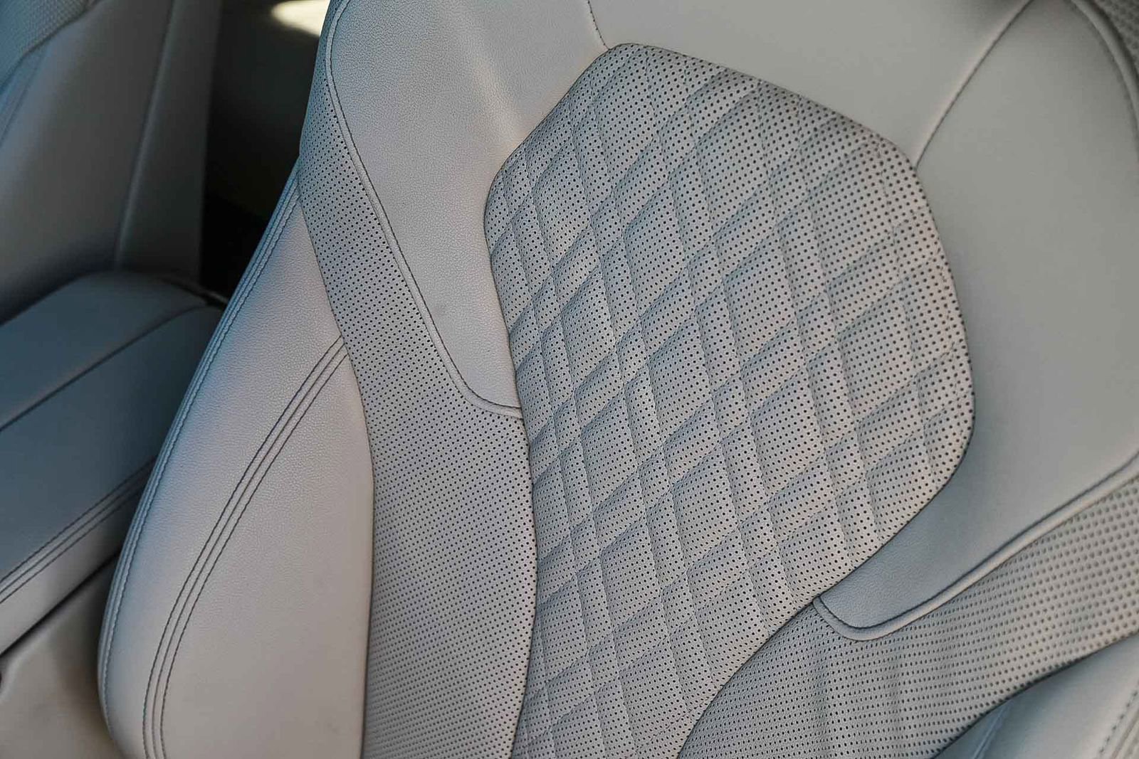 Used 2022 BMW 530i w/ Premium Package image 27