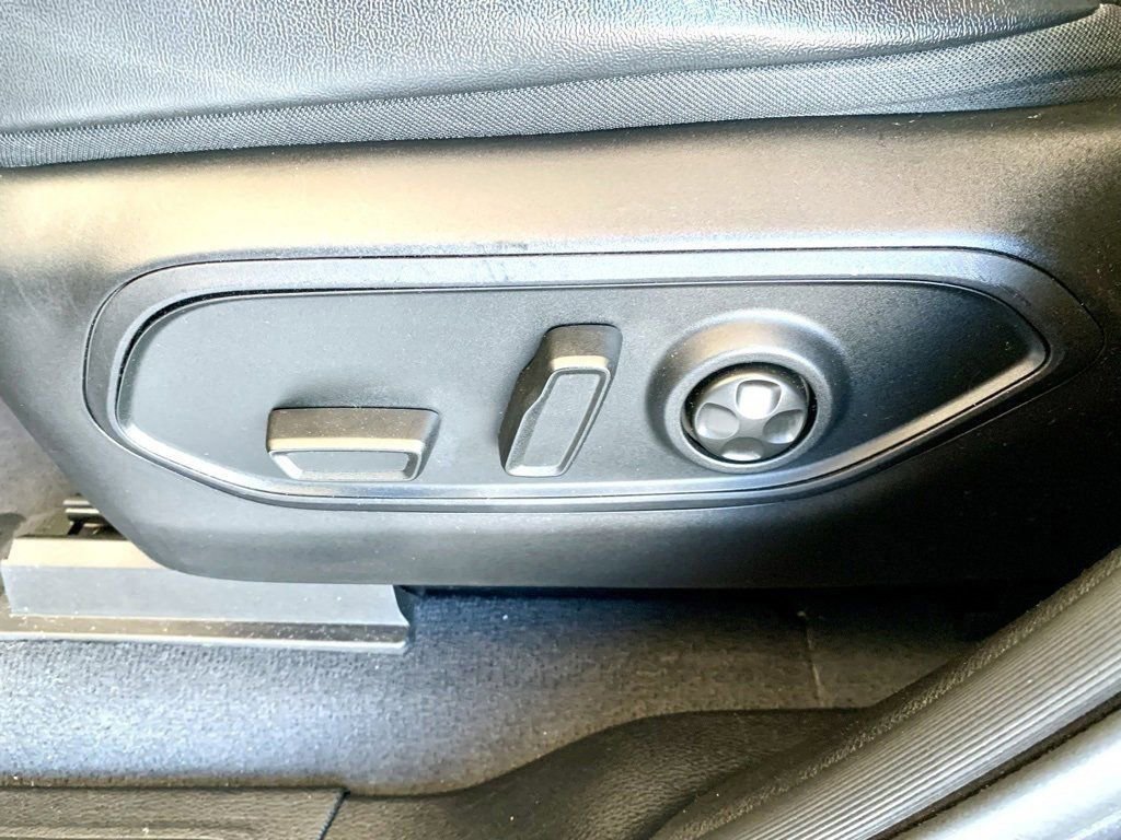 Used 2023 Jeep Grand Cherokee Altitude image 44