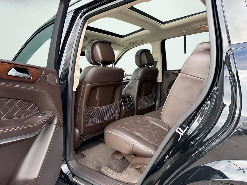 Used 2019 Mercedes-Benz GLS 550 4MATIC image 22