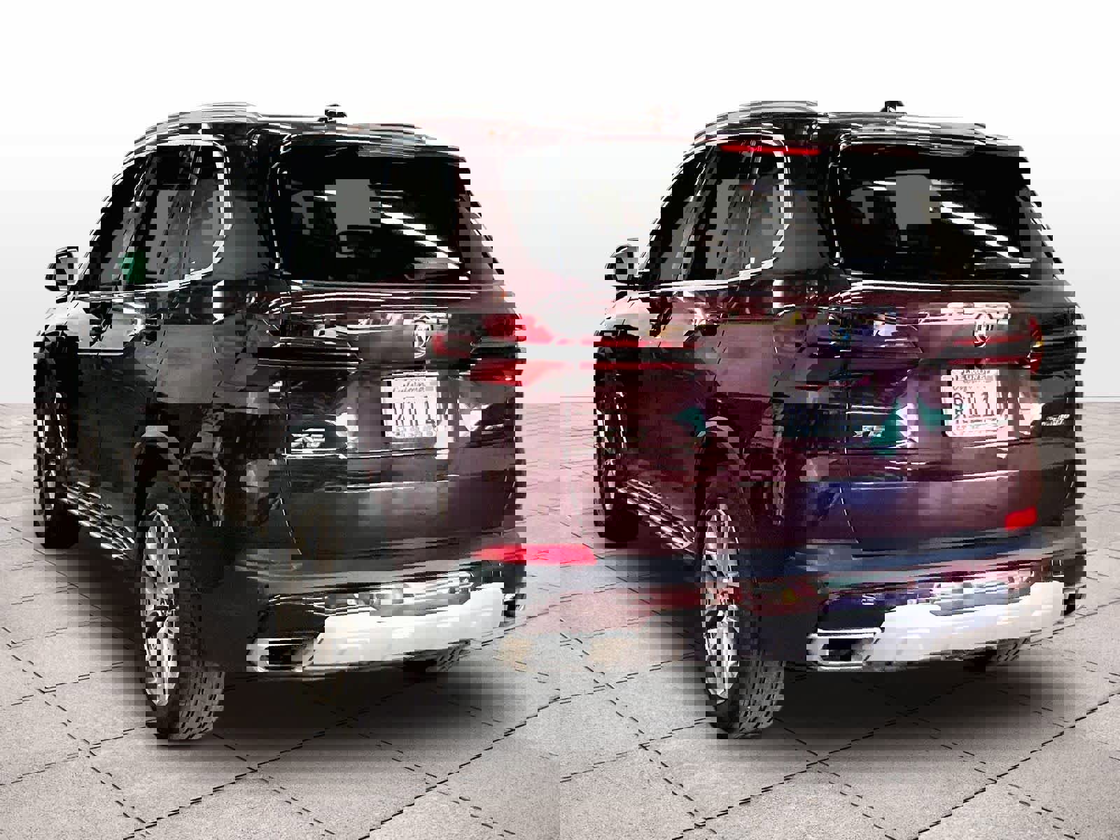 Used 2025 BMW X5 xDrive50e w/ Premium Package image 14