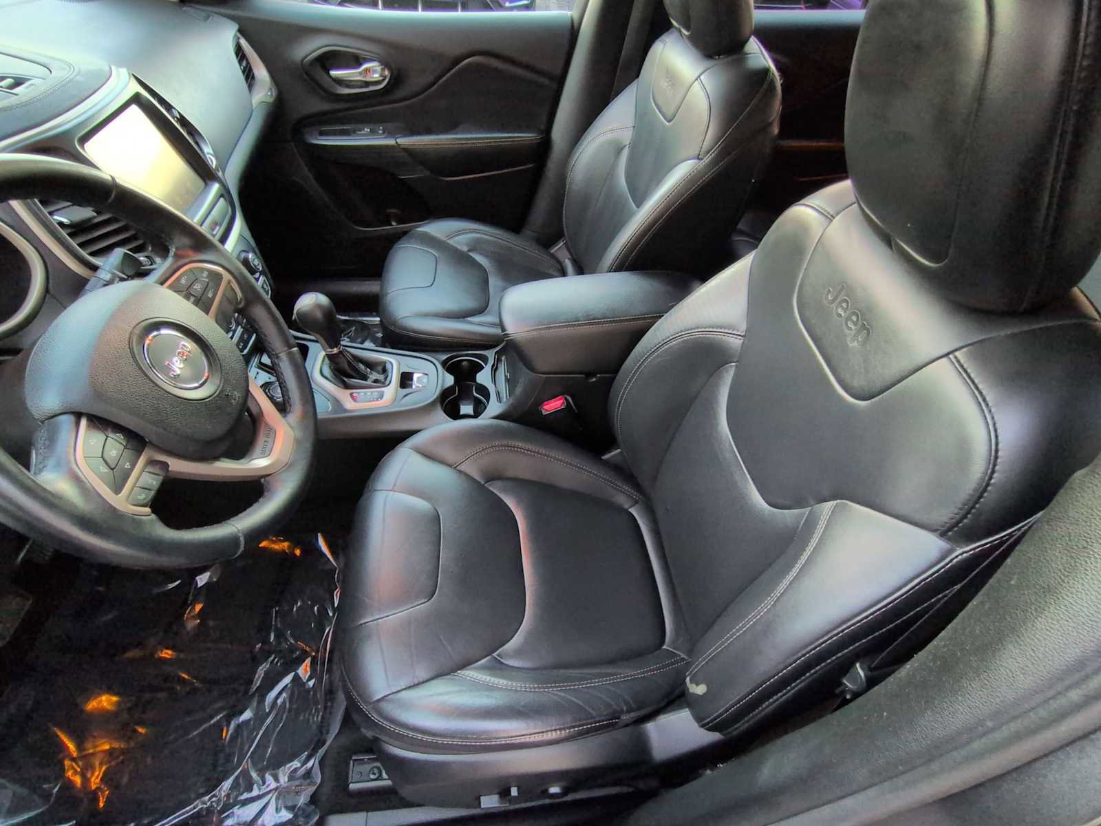 Used 2016 Jeep Cherokee Limited image 17