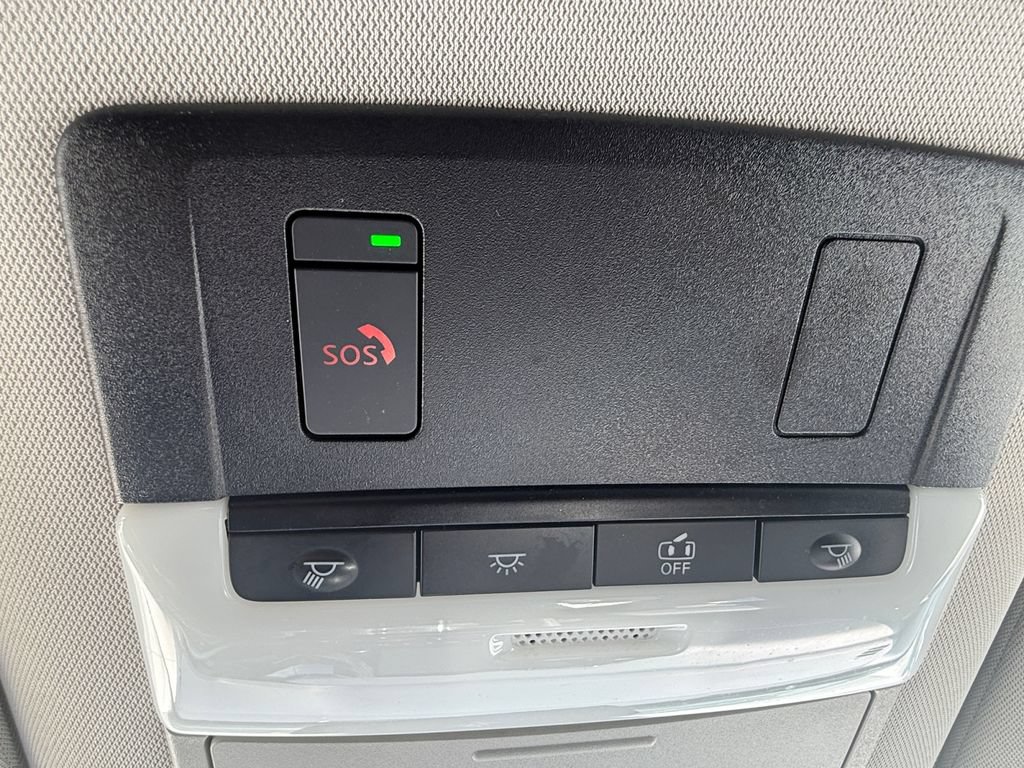 Used 2023 Nissan Pathfinder SL AWD/4WD image 19