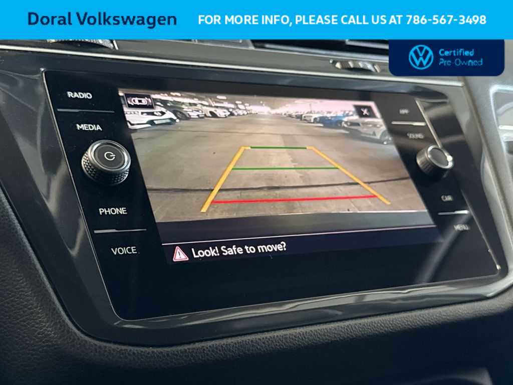 Certified 2023 Volkswagen Tiguan SE FWD image 18