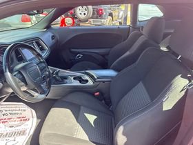 Used 2022 Dodge Challenger GT RWD image 9